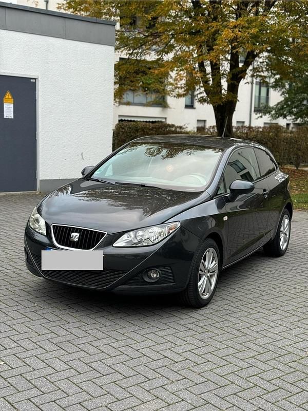 Grau Gebraucht 2009 Seat Ibiza Style Kleinwagen | 2.399 € (Fairer Preis) - Bild 1/4