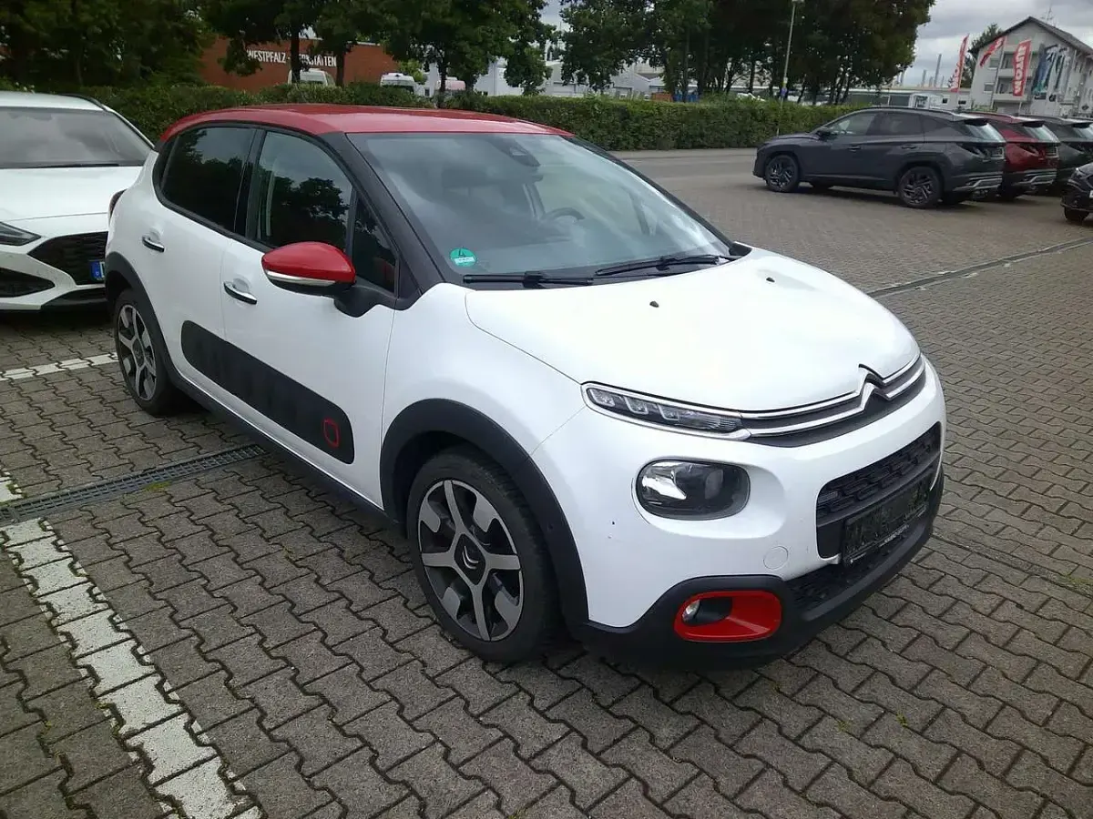 Gebraucht Citroën C3 Shine 110 PS (80 kW) 2017 Weiss/dach rot Kleinwagen