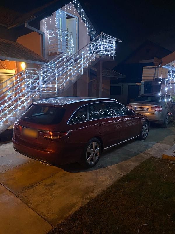 Gebraucht Mercedes C220 170 PS (125 kW) 2016 Rot Kombi