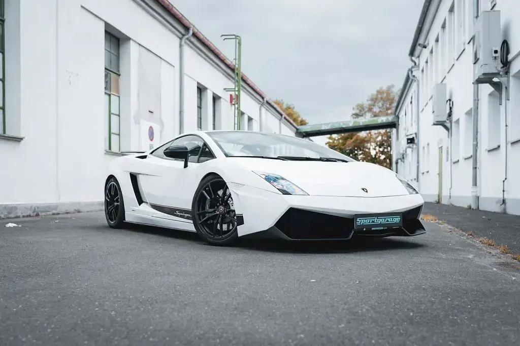 Usata Lamborghini Gallardo 570 CV (419 kW) 2011 Bianco Coupé