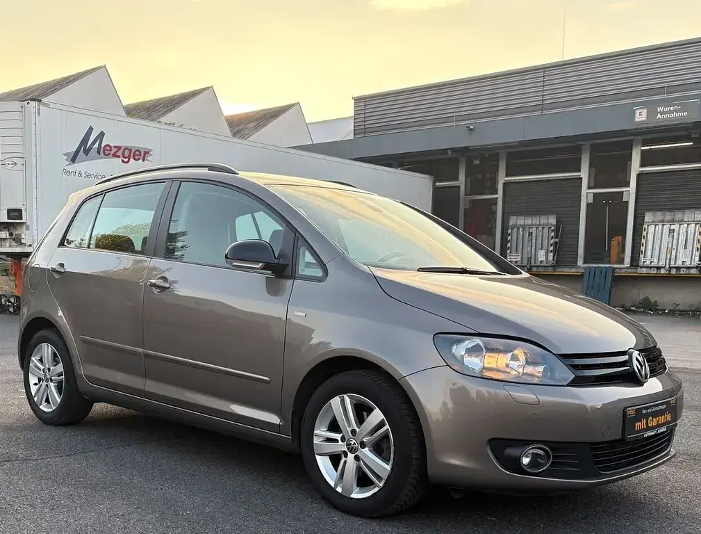 Gebraucht VW Golf Plus Cross Sportline 105 PS (77 kW) 2012 Braun Limousine