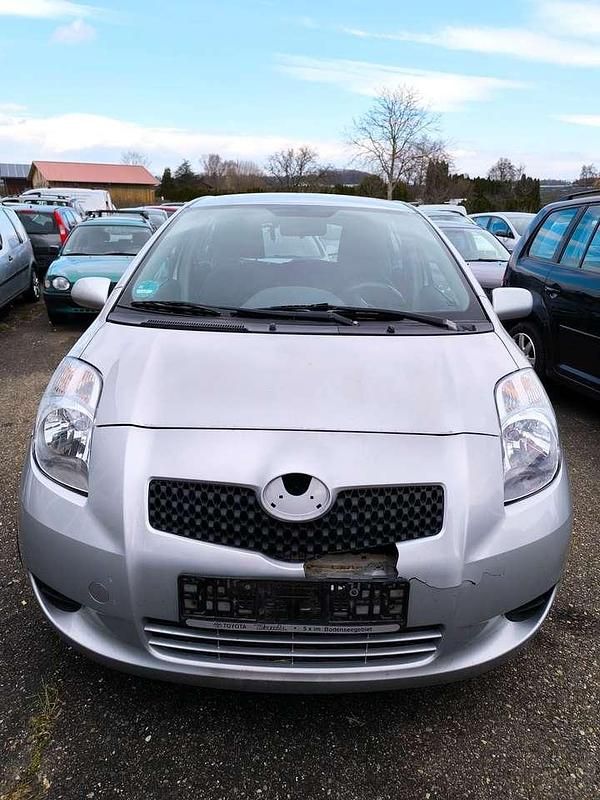 Gebraucht Toyota Yaris Sol 87 PS (63 kW) 2007 Silver mica metallic Kleinwagen