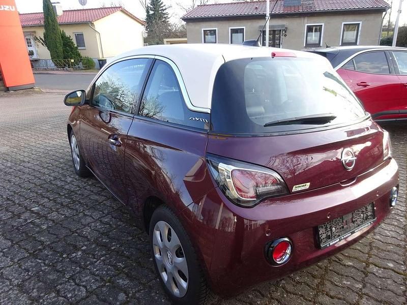 Gebraucht Opel Adam Glam 116 PS (85 kW) 2017 Samtrot (p2)/berry red (p2) Kleinwagen