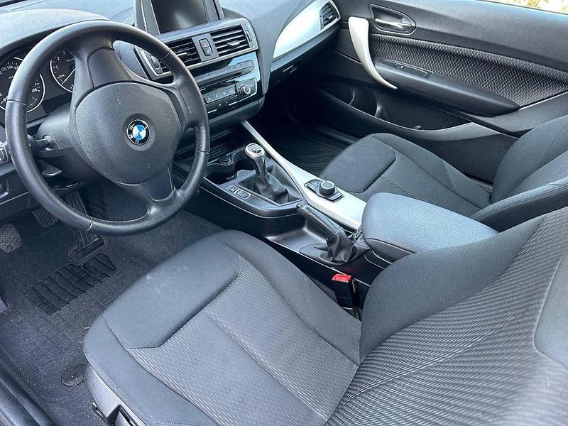 Gebraucht BMW 116 109 PS (80 kW) 2015 Schwarz Kleinwagen
