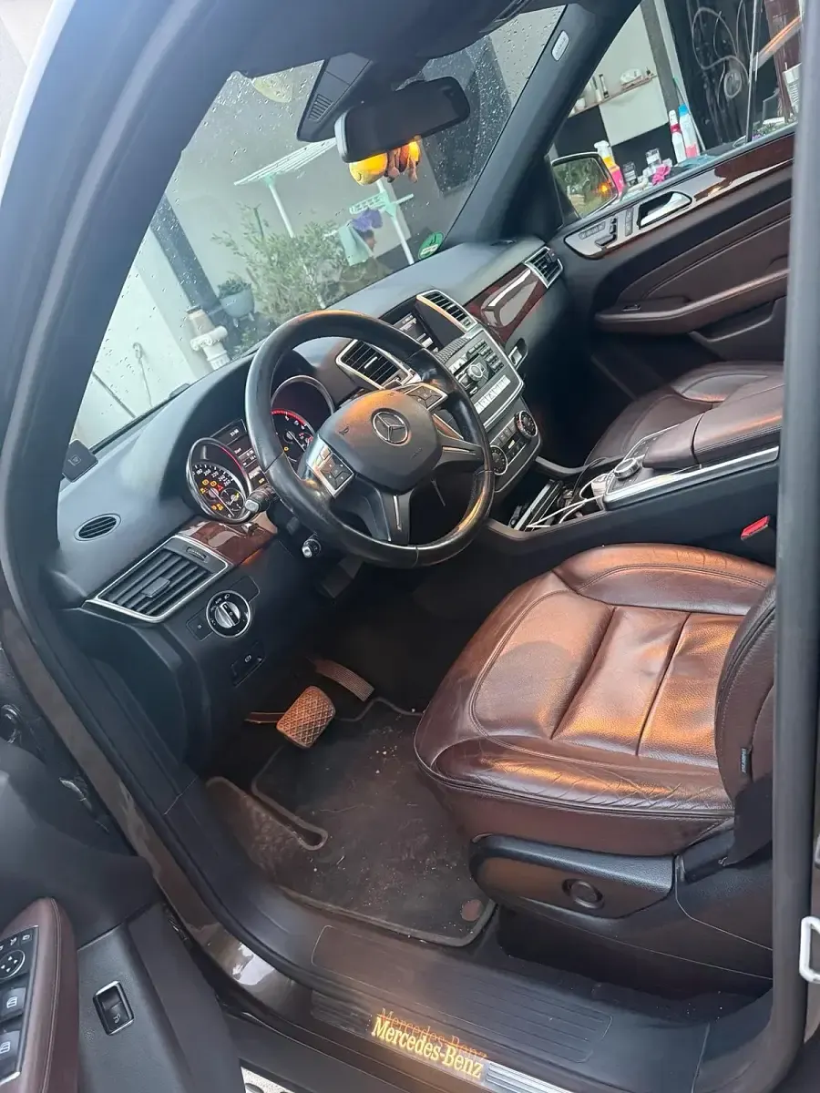 Gebraucht Mercedes ML350 270 PS (198 kW) 2013 Braun SUV