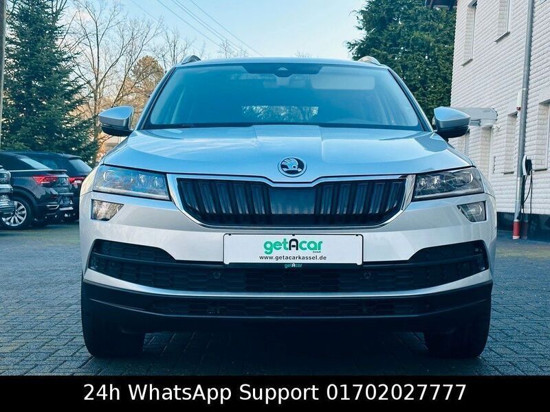 Silber Gebraucht 2020 Skoda Karoq Drive SUV | 17.900 € - Bild 1/4