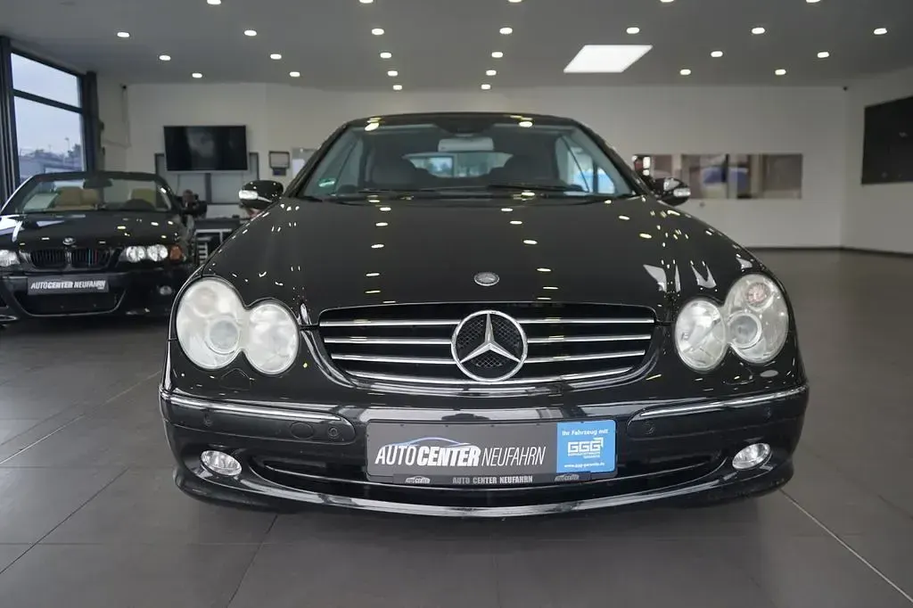 Gebraucht Mercedes CLK500 Avantgarde 306 PS (225 kW) 2003 Schwarz Cabrio
