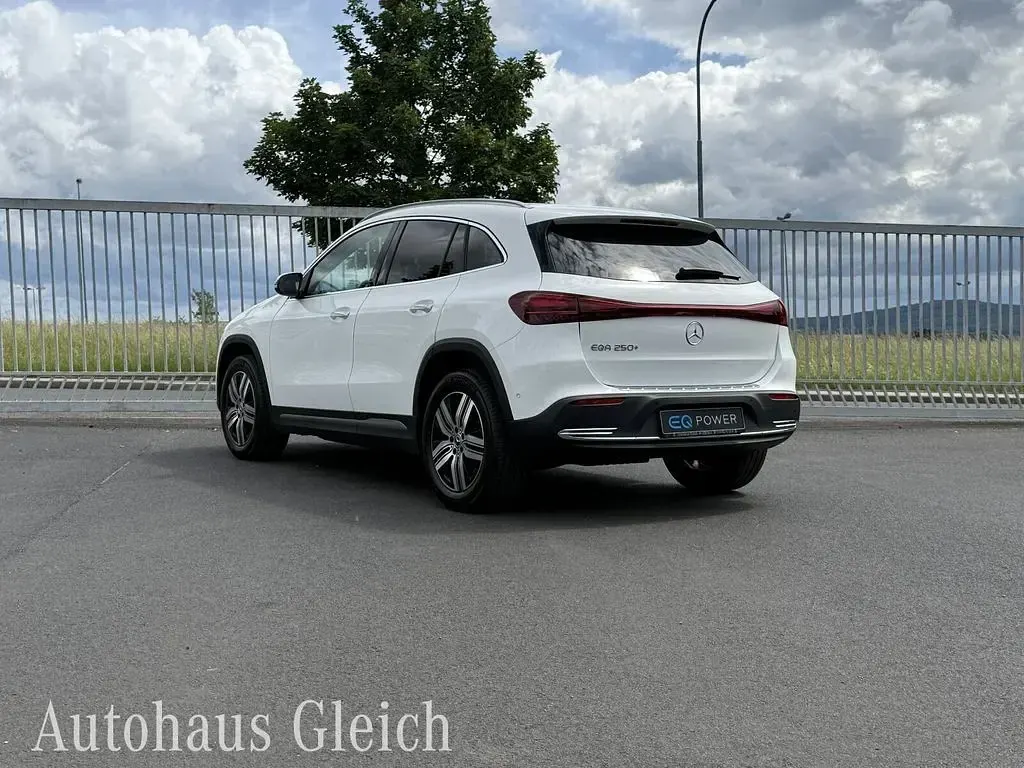 Gebraucht Mercedes EQA250+ Progressive 139 kW (190 PS) 2025 Polarweiss  unilack SUV