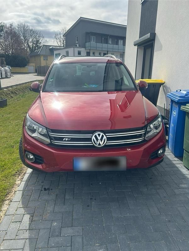 Gebraucht VW Tiguan R-line 179 PS (131 kW) 2012 Rot SUV
