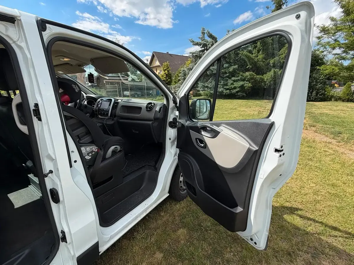 Gebraucht Renault Trafic 145 PS (106 kW) 2019 Weiß Van / Kleinbus