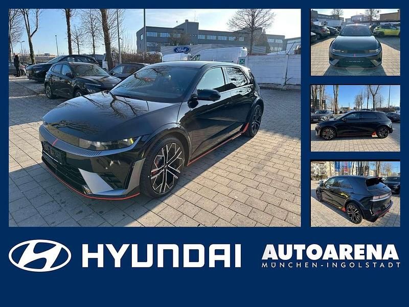 Abyss black / mic Gebraucht 2025 Hyundai Ioniq 5 Sport SUV | 59.975 € (Fairer Preis) - Bild 1/4