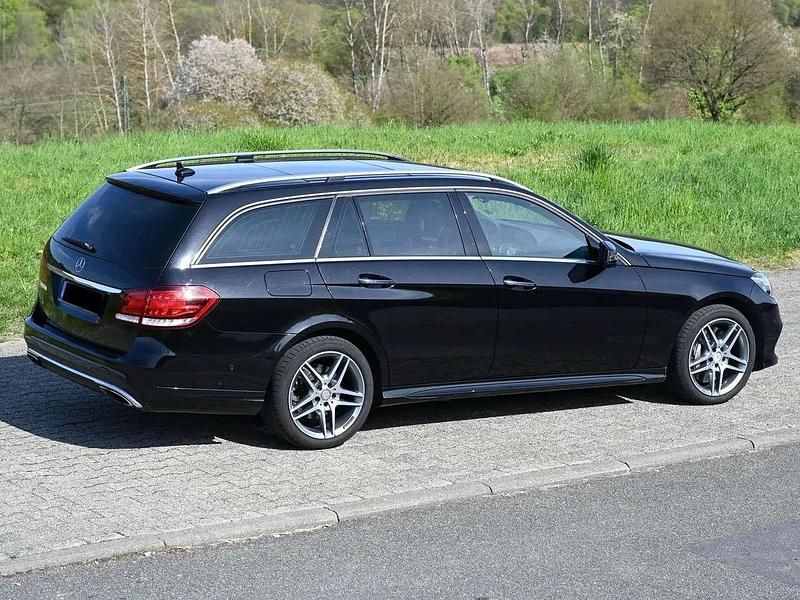 Gebraucht Mercedes E500 Avantgarde 408 PS (300 kW) 2014 Schwarz Kombi