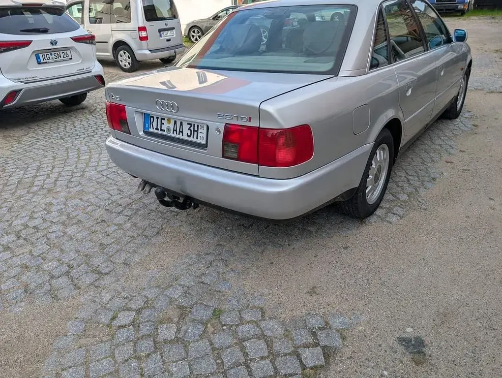 Gebraucht Audi A6 140 PS (102 kW) 1995 Silber Limousine