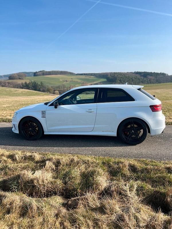 Gebraucht Audi Coupé 300 PS (220 kW) 2014 Weiß Coupé