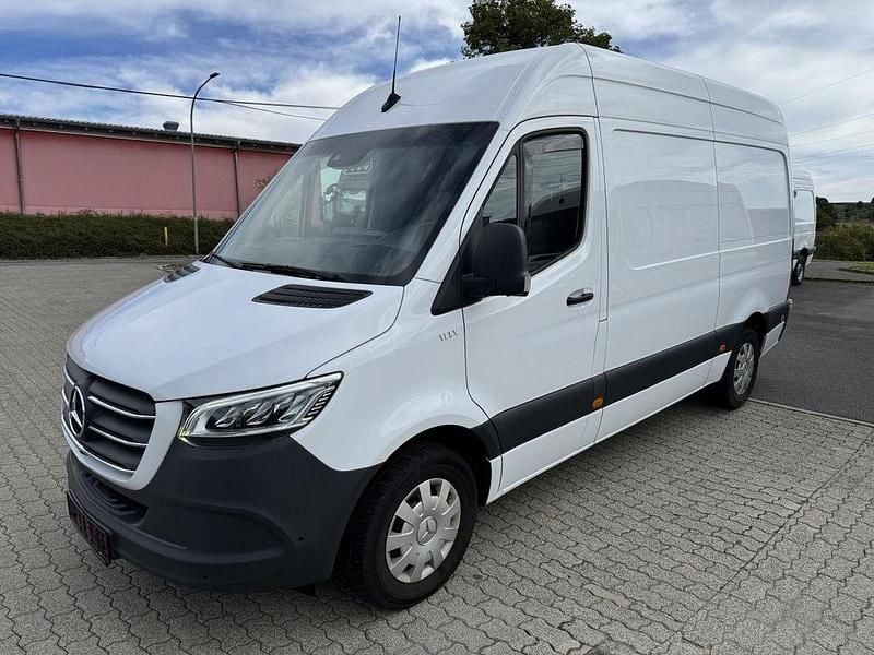 Weiß Gebraucht 2023 Mercedes Sprinter Van | 47.481 € (Guter Preis) - Bild 1/4