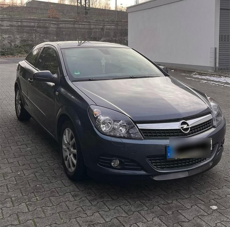 Gebraucht Opel Astra GTC 140 PS (102 kW) 2008 Grau Kleinwagen