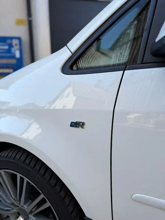 Gebraucht VW Touran R-line 140 PS (102 kW) 2009 Weiß Van / Kleinbus