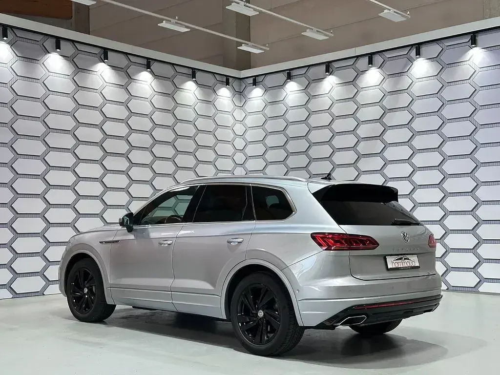 Gebraucht VW Touareg R-line 286 PS (210 kW) 2018 Silber SUV