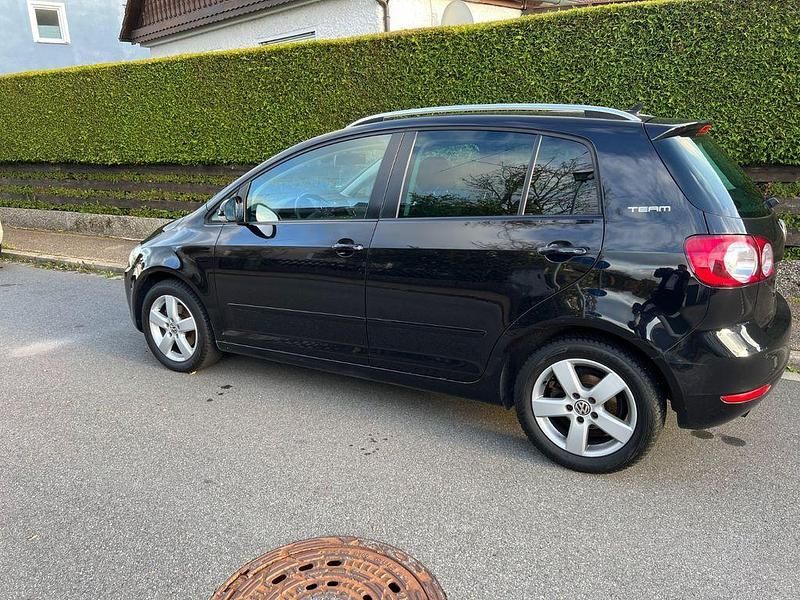 Gebraucht 2011 VW Golf Plus Highline Van / Kleinbus | 8.699 € (Fairer Preis) - Bild 1/4