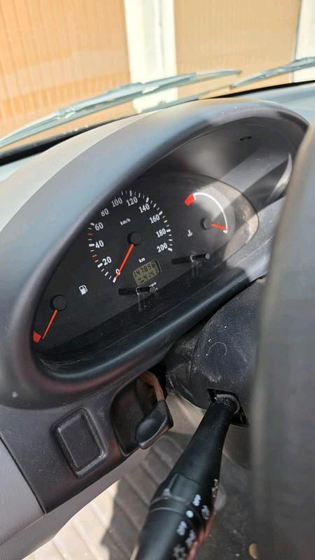 Gebraucht Nissan Micra 54 PS (39 kW) 1999 Schwarz Kleinwagen