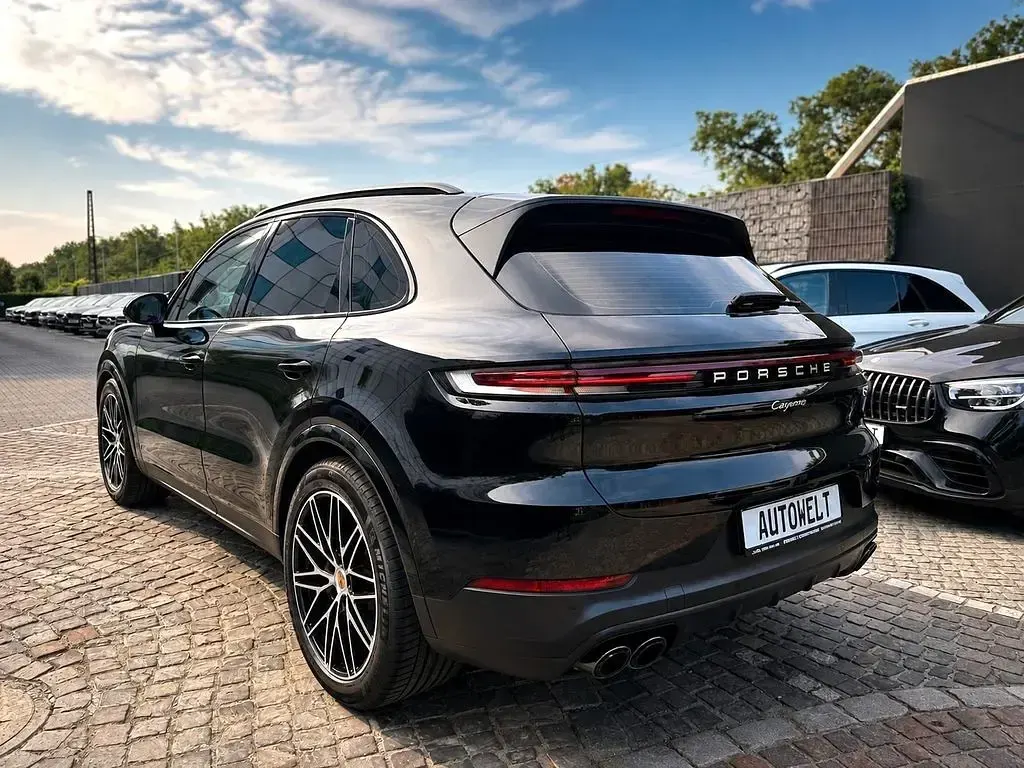 Gebraucht Porsche Cayenne Chrono 354 PS (260 kW) 2024 Schwarz SUV