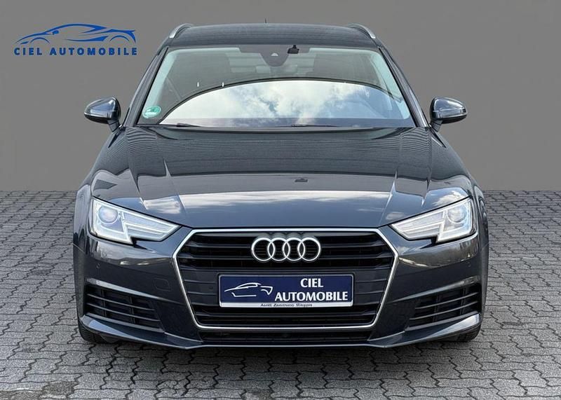 Gebraucht Audi A4 Basis 150 PS (110 kW) 2018 Grau Kombi