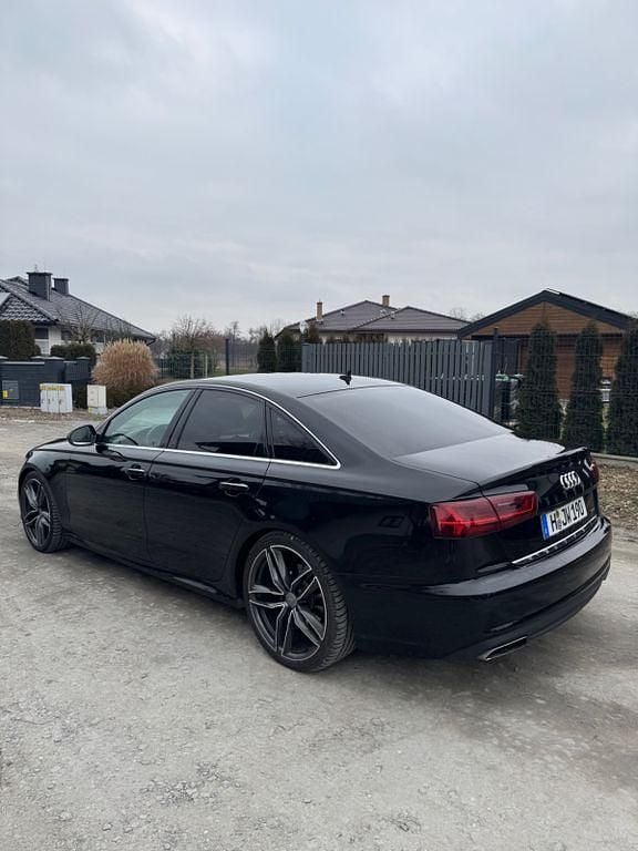 Gebraucht Audi A6 Ambiente 272 PS (200 kW) 2016 Schwarz Limousine