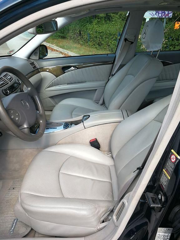 Gebraucht Mercedes E320 Avantgarde 224 PS (164 kW) 2005 Blau Limousine