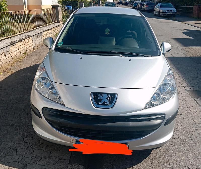 Silber Gebraucht 2008 Peugeot 207 Kombi | 2.900 € (Teuer) - Bild 1/4