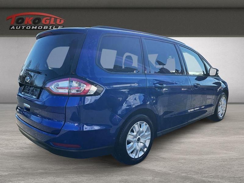 Gebraucht Ford Galaxy 160 PS (117 kW) 2018 Blau Van / Kleinbus