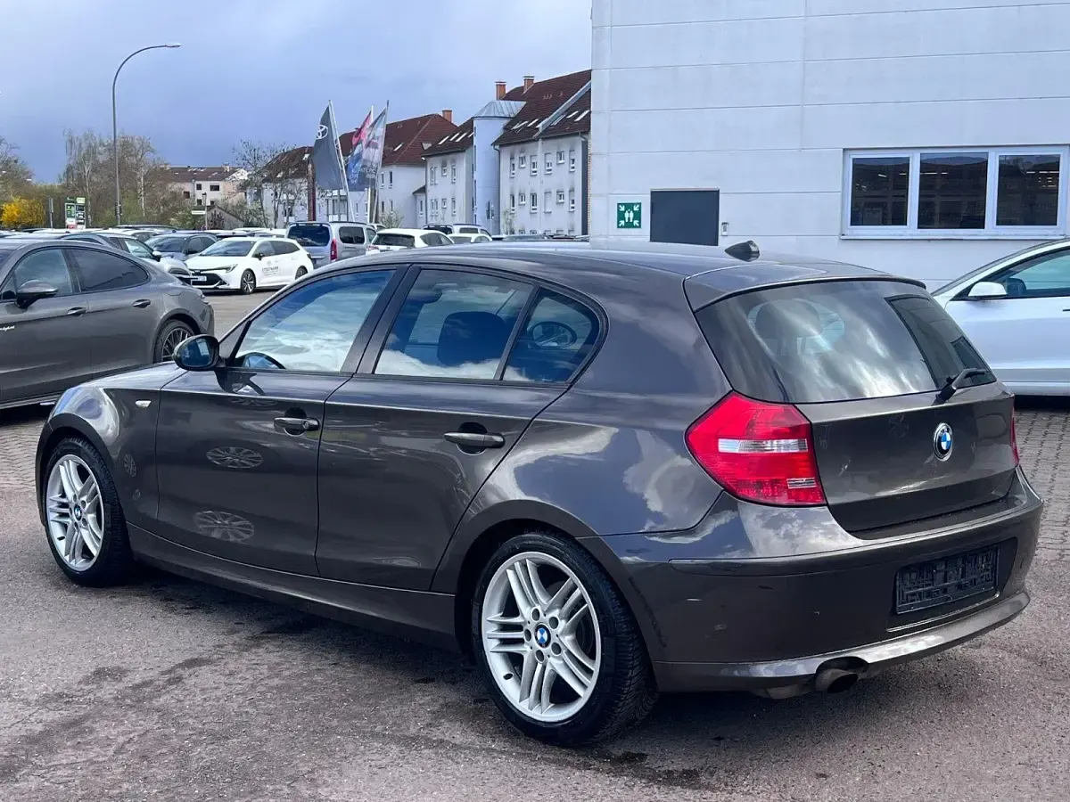 Gebraucht BMW 116 M Sport 122 PS (89 kW) 2009 Braun Kleinwagen