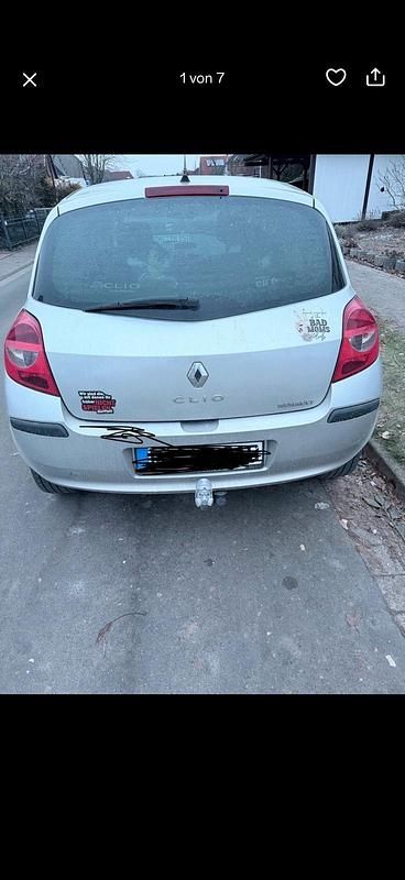 Gebraucht Renault Clio II 90 PS (66 kW) 2006 Silber Kleinwagen