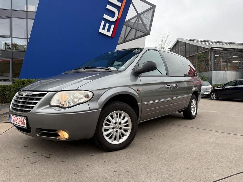 Grau Gebraucht 2007 Chrysler Grand Voyager Limited Van / Kleinbus | 2.999 € (Guter Preis) - Bild 1/4