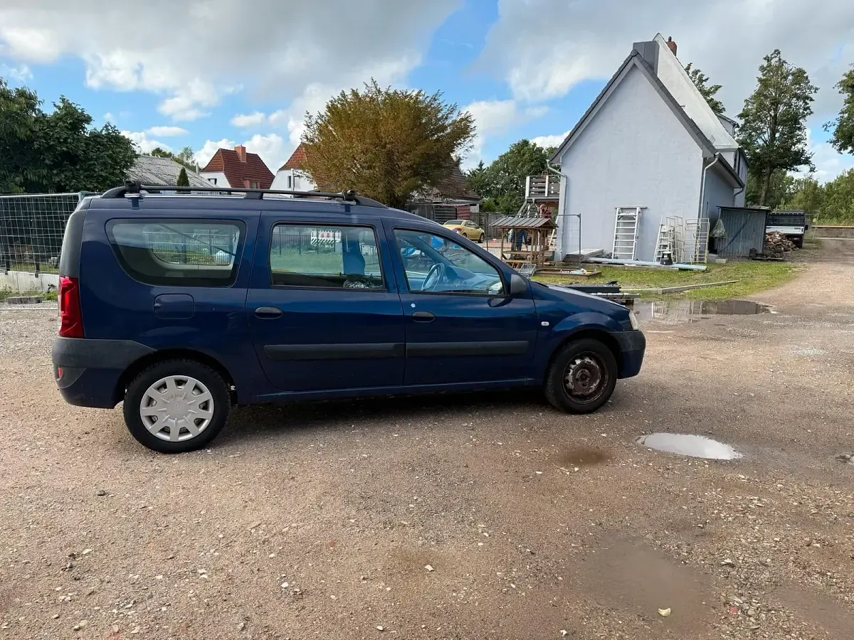 Gebraucht Dacia Logan 75 PS (55 kW) 2008 Blau Kombi