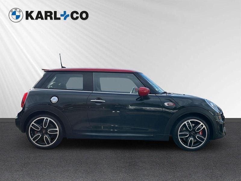 Gebraucht Mini John Cooper Works 231 PS (169 kW) 2020 Gruen Kleinwagen