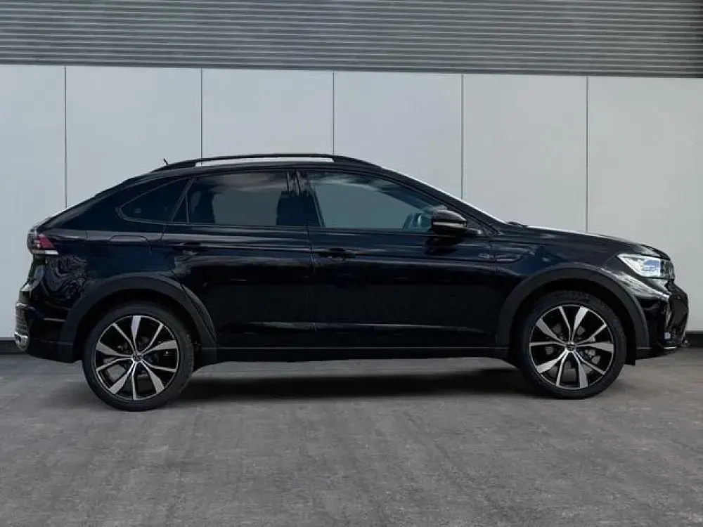 Neu VW Taigo R-line 150 PS (110 kW) 2025 Reflexsilber metallic/silber SUV