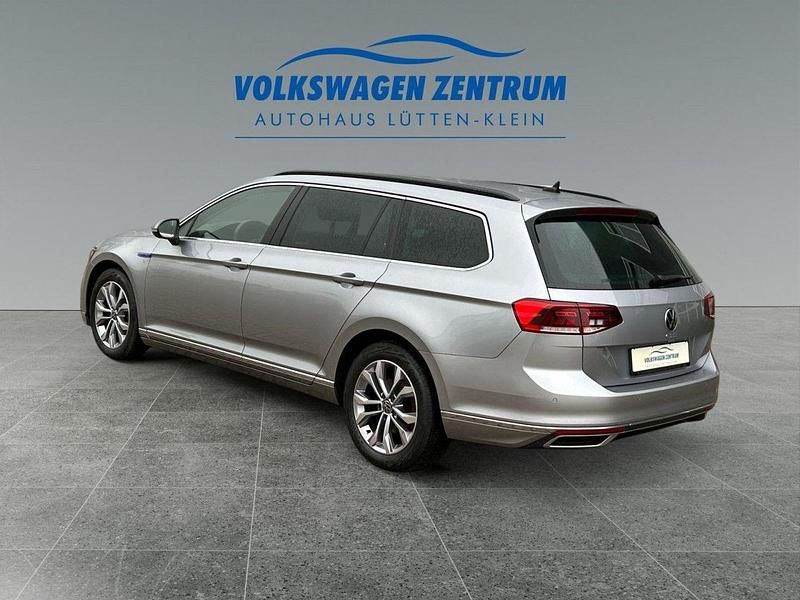 Gebraucht VW Passat GTE 156 PS (114 kW) 2022 Silber Kombi