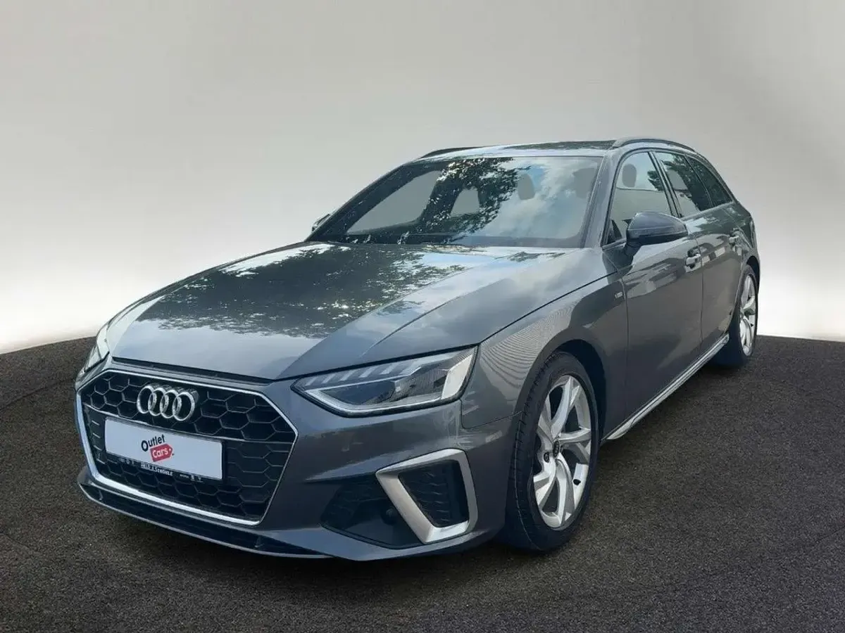 Gebraucht Audi A4 S-Line 136 PS (100 kW) 2022 Grau Kombi