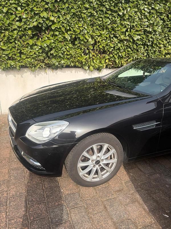 Gebraucht Mercedes SLK200 184 PS (135 kW) 2012 Schwarz Cabrio