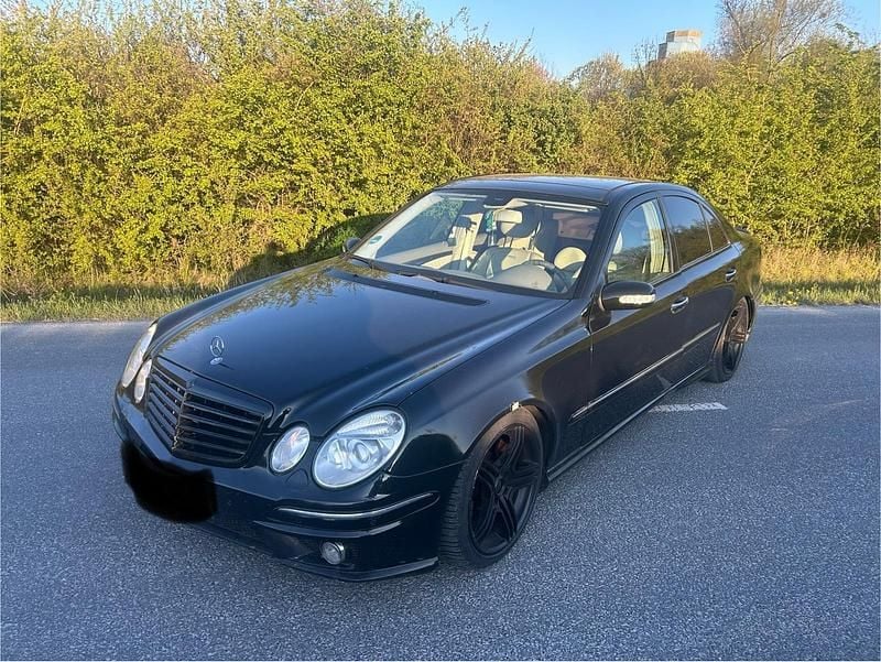 Gebraucht Mercedes E500 306 PS (225 kW) 2002 Grün Limousine