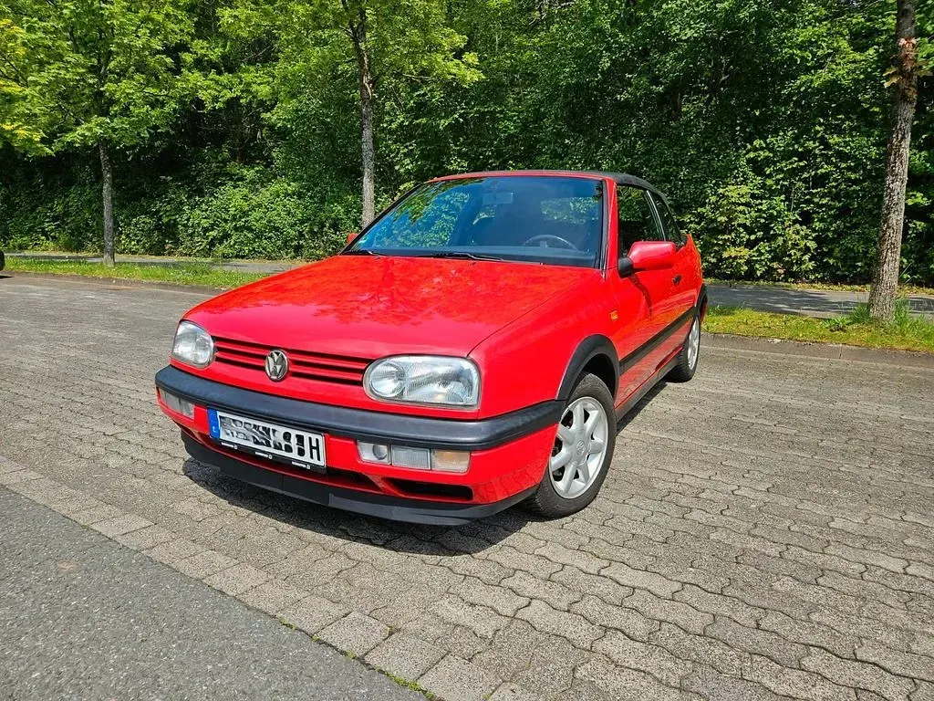Używany VW Golf 90 KM (66 kW) 1994 Czerwony Kabriolet