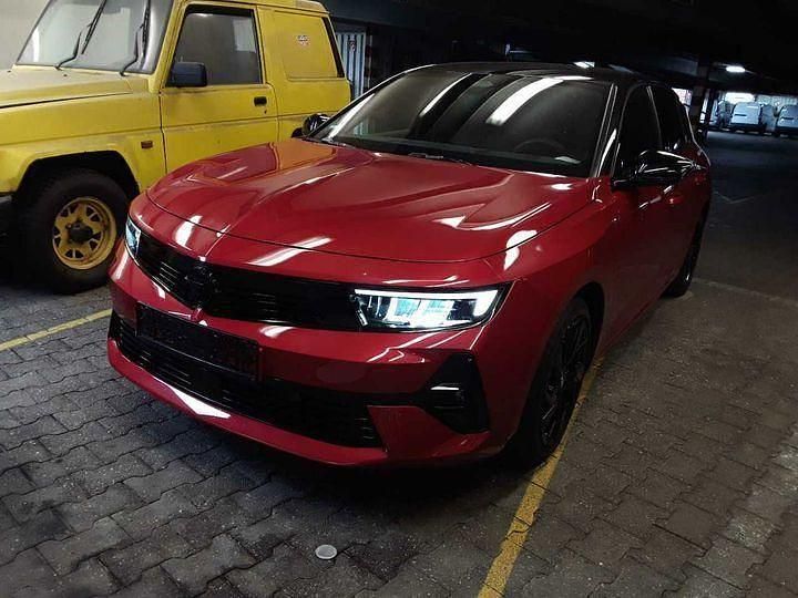 Gebraucht Opel Astra Sport 131 PS (96 kW) 2024 Rot Limousine