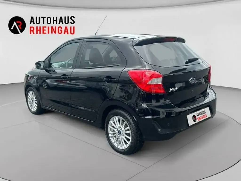 Gebraucht Ford Ka 86 PS (63 kW) 2019 Iridiumschwarz metallic (metallic) Limousine