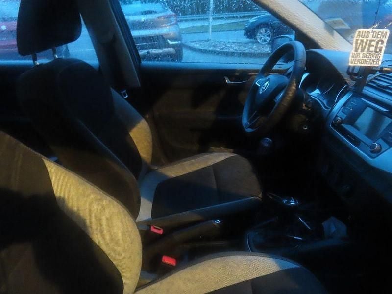 Gebraucht Skoda Fabia Ambition 110 PS (80 kW) 2018 Blau Kombi