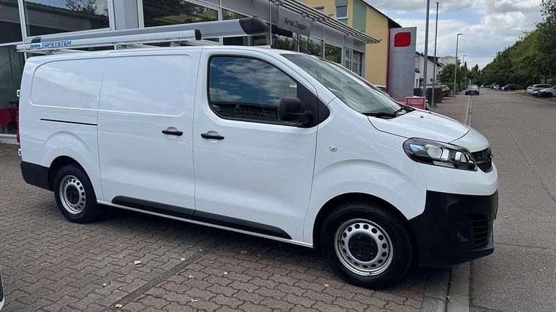 Weiß Gebraucht 2021 Opel Vivaro Van | 16.400 € (Fairer Preis) - Bild 1/4