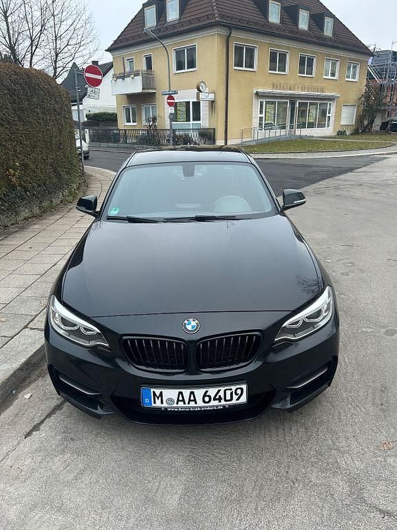 Schwarz Gebraucht 2015 BMW M235 Shadowline Coupé | 23.100 € (Fairer Preis) - Bild 1/4