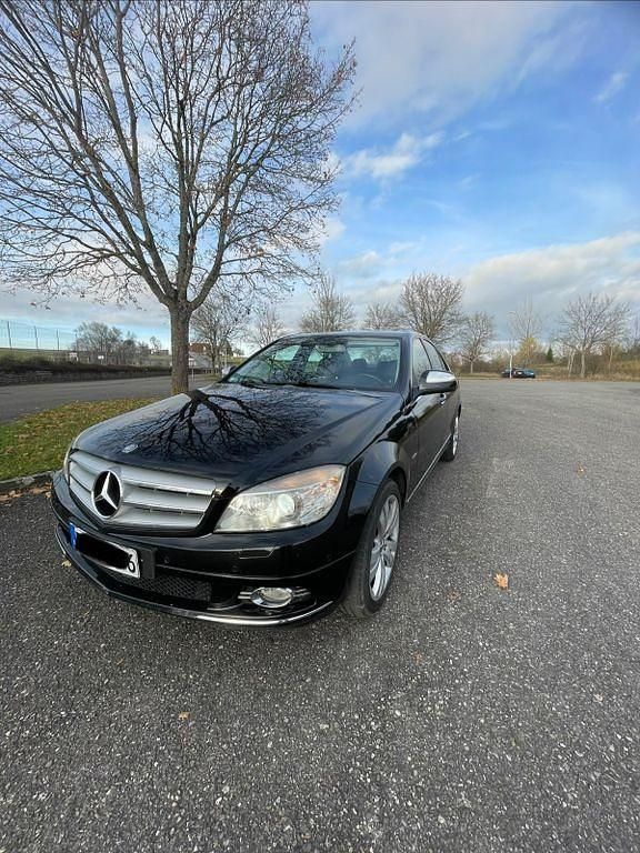 Gebraucht Mercedes C350 Avantgarde 272 PS (200 kW) 2008 Schwarz Limousine