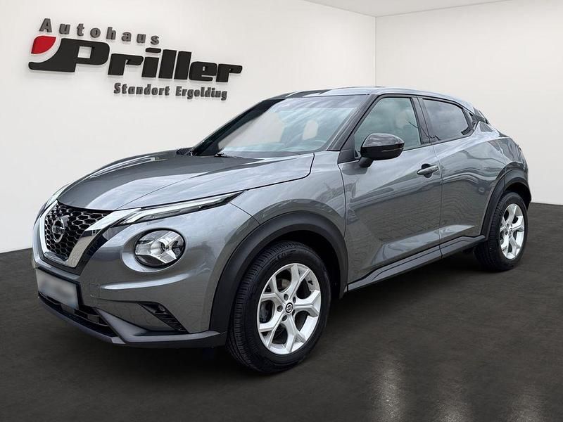 Grau Gebraucht 2022 Nissan Juke N-Connecta SUV | 16.990 € (Fairer Preis) - Bild 1/4