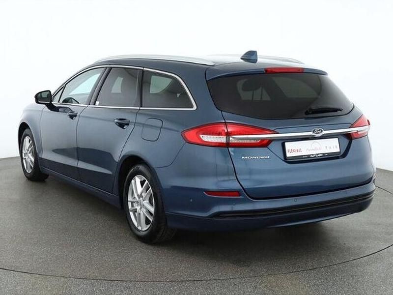 Gebraucht Ford Mondeo Titanium 150 PS (110 kW) 2021 Blau Kombi