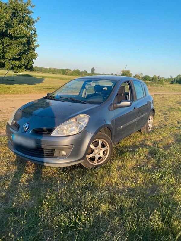 Blau Gebraucht 2006 Renault Clio III Kleinwagen | 2.600 € (Guter Preis) - Bild 1/4